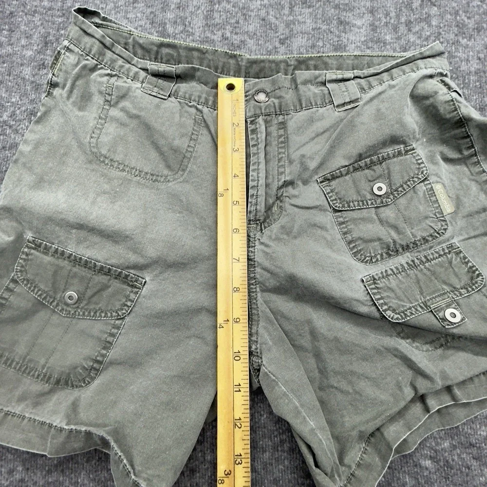 Columbia Shorts Womens Size 8 Vertex Green‎  Pockets